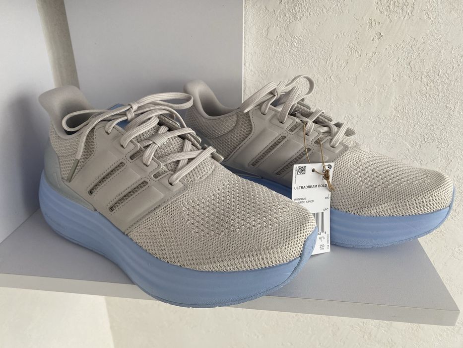 Кроссовки женксие Adidas ULTRADREAM BOLD