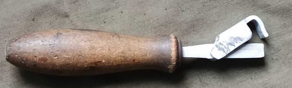 Держатель для консервов и столовых приборов Вермахт