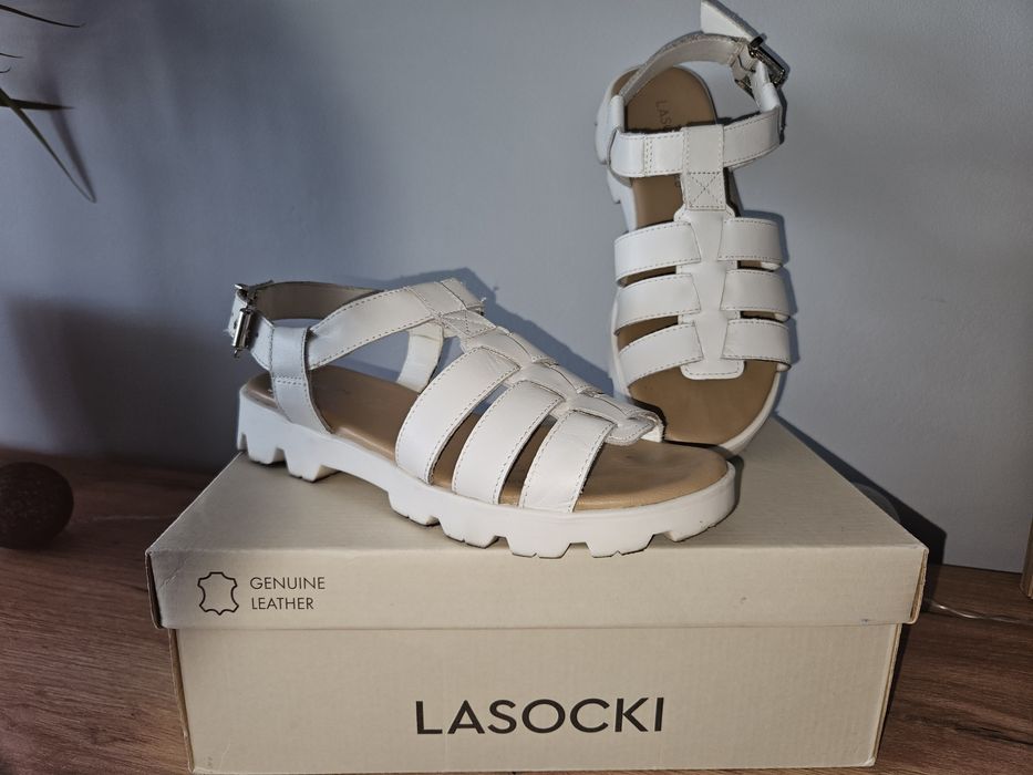 Skórzane sandały Lasocki