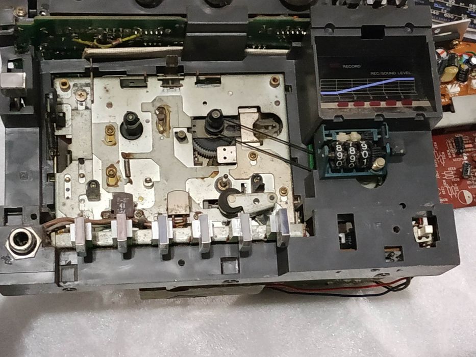 Продам на запчасти остатки Sanyo C3