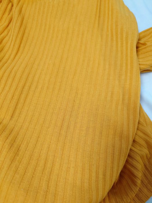 Musztardowy golf H&M S