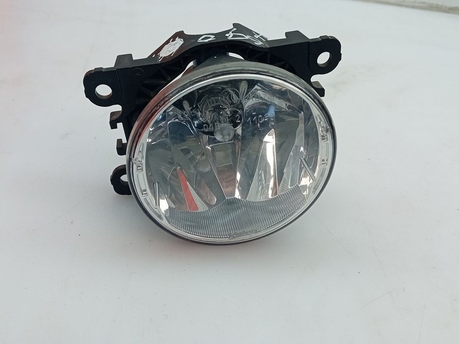 Farol nevoeiro frente direito DACIA Duster (HS_)