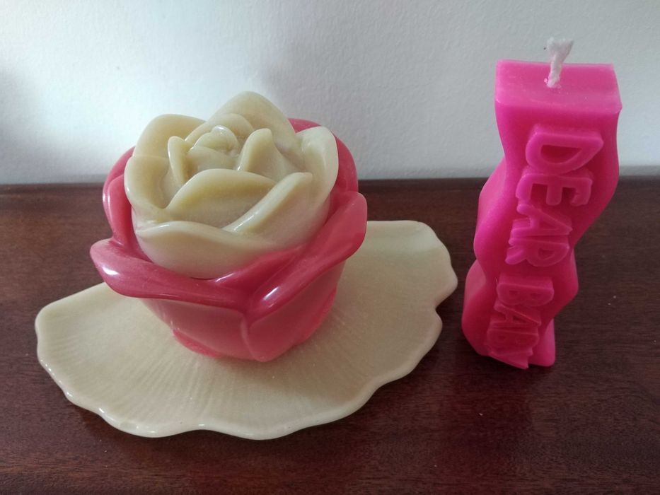 velas figurativas e objetos de uso em cera