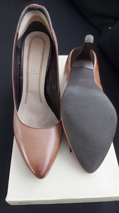 Czółenka skórzane rozmiar 35