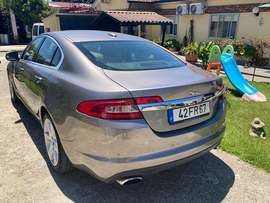 Jaguar XF 2.7 D V6 Luxury