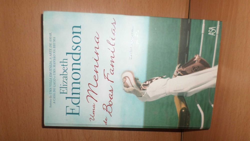 Uma Menina de Boas Famílias  de Elizabeth Edmondson