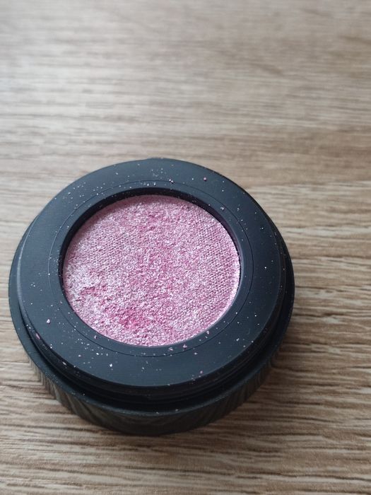 Claresa Glow Eyeshadow - 02 ice cream perłowy cień do powiek