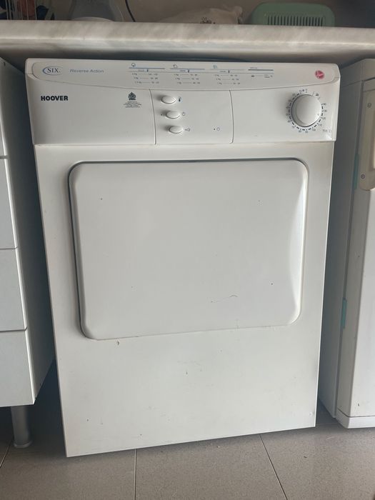 Máquina secar roupa