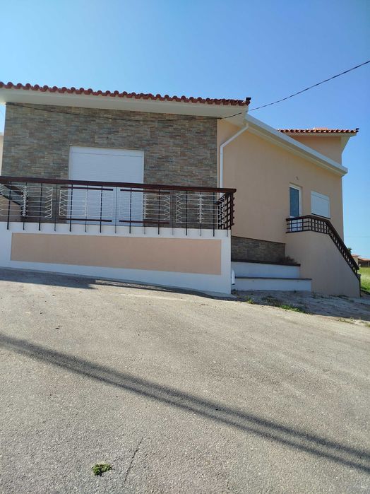 Moradia T2 para venda diretamente com o proprietário.