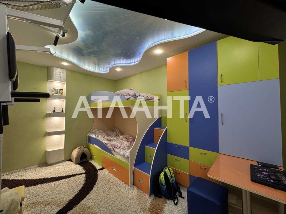 Трехкомнатная квартира, Щорса, Приват Банк