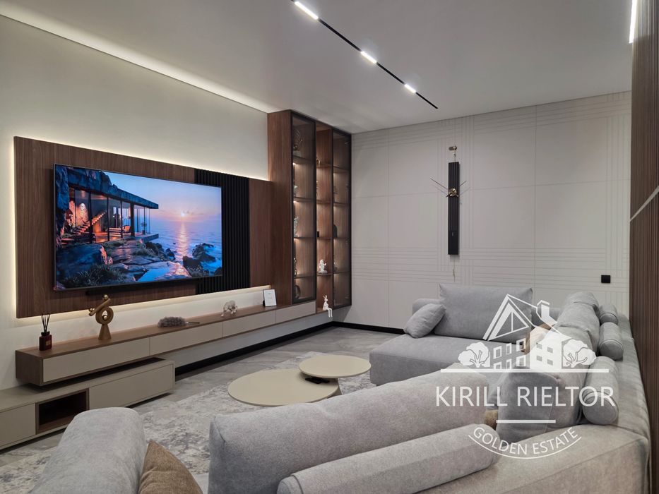 В городке «Золотые Ключи»  продается новый дом с ремонтом «BARN Style»