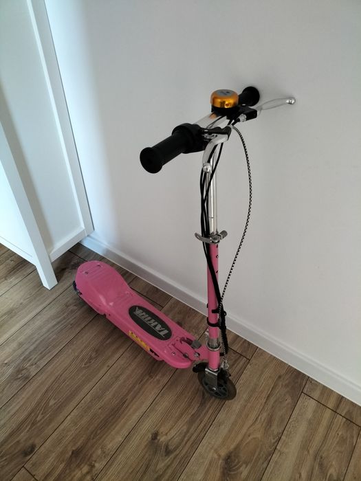 Hulajnoga elektryczna Takira dziewczęca stan bdb.