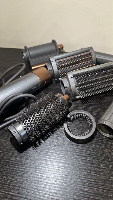 Оригінальний Dyson Airwrap