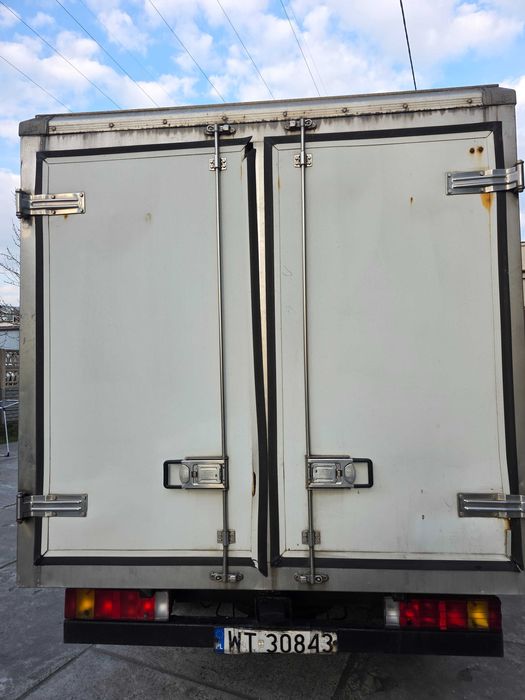 LT 46 1999 r. Przebieg 425 532 tyś. km Kontener