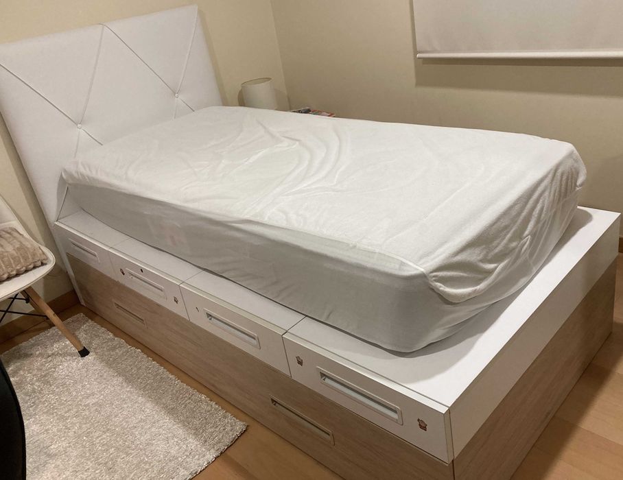 Cama solteiro + colchão + cabeceira estofada
