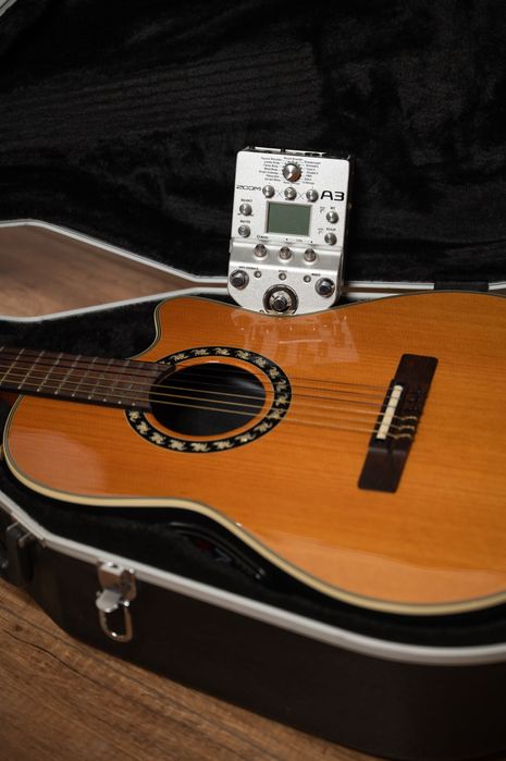 Ovation 1773AX-4-G + ZOOM A3