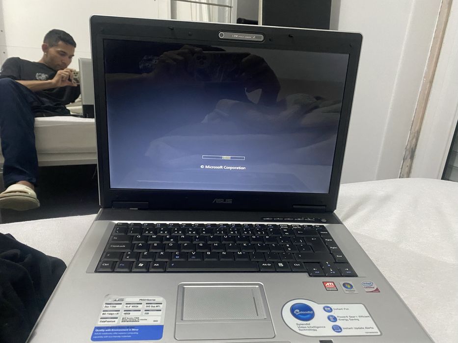 Notebook ASUS  F3s