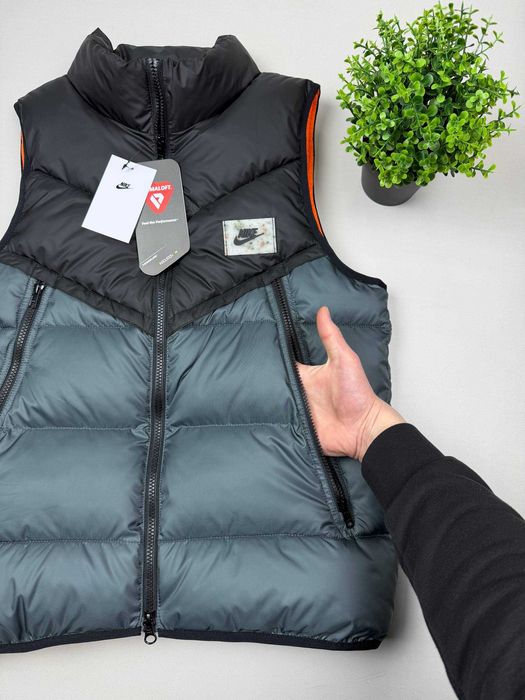 ОРИГІНАЛ Жилетка Nike, Nike Storm-Fit, жилет Nike, найк, куртка, безрукавка Nike, жилетка найк, жилет найк, жилет найк