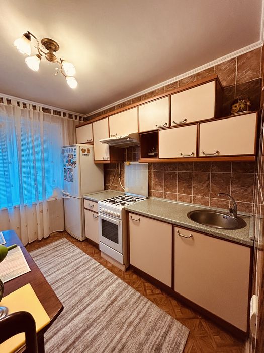 Продаємо 2 кімн. квартиру Героїв Маріуполя Мебльована