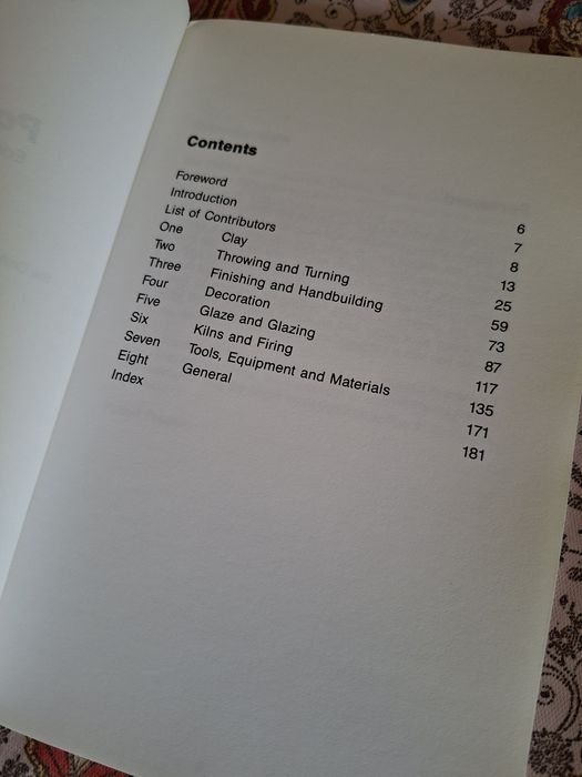 Olaria Livro sobre potes de cerâmica.  Em inglês