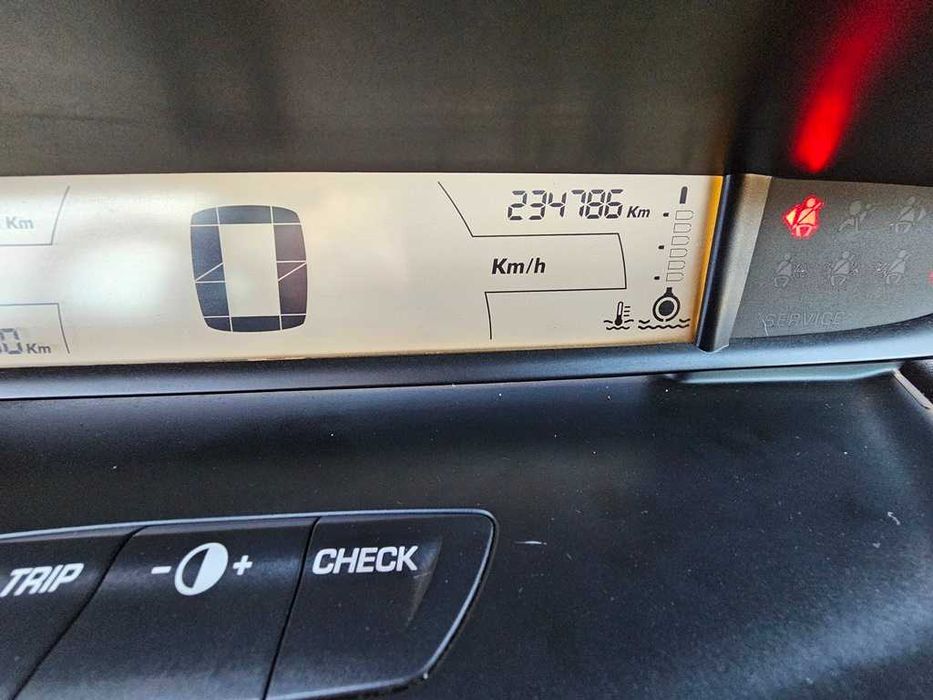 Citroen C4 1.6Hdi 230.000Km 04/2005