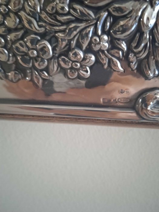 Espelho com  moldura em prata maciça