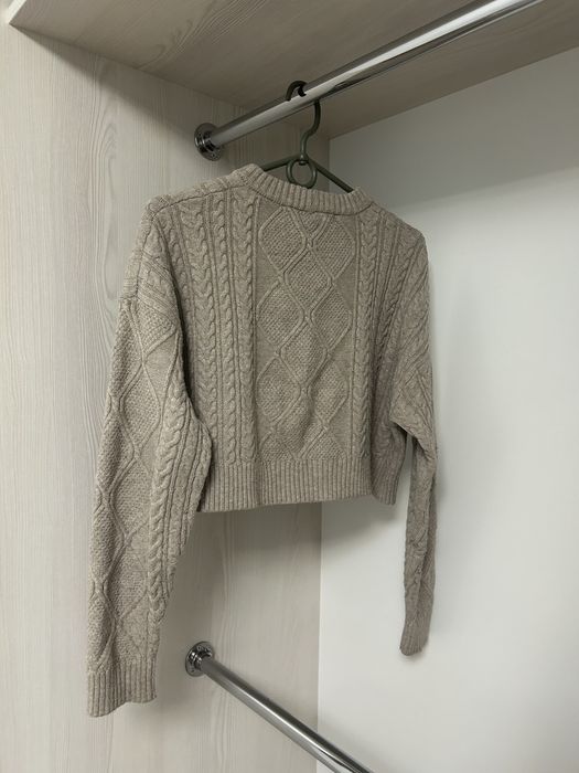 Тепла укорочена кофтинка