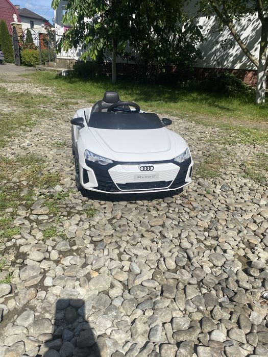Дитяча машинка Audi RS