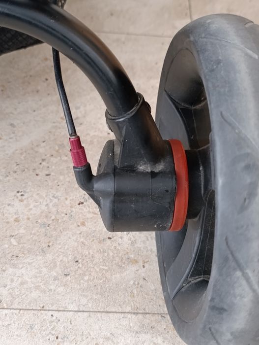 Carrinho Jané Rider + Cadeira Auto Jané Strata – Excelente estado