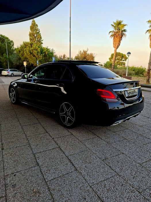 Mercedes-Benz C220 D AMG-Line