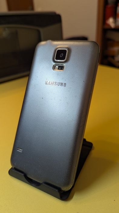 Telemóvel Samsung S5 Neo