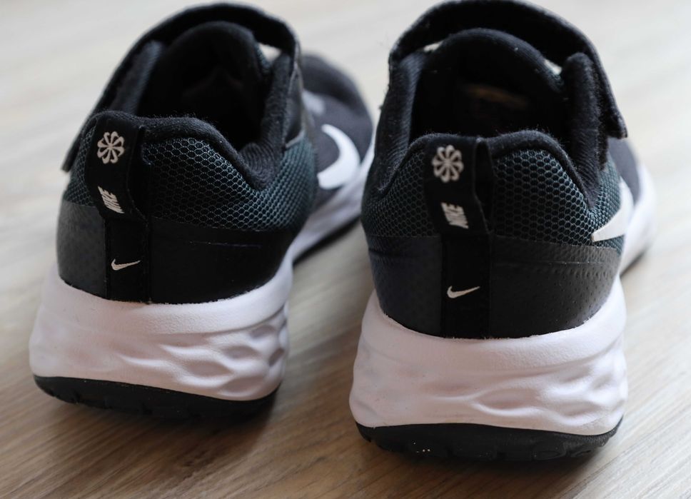 Buty Nike Revolution 6
