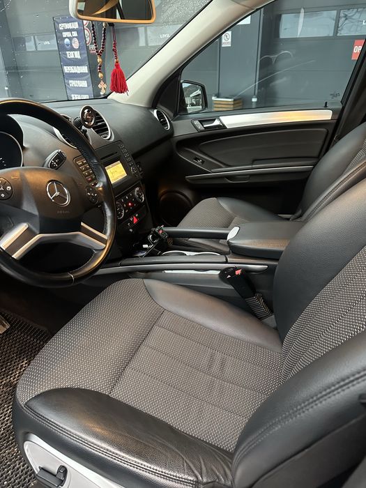 Mercedes Benz ML300CDI