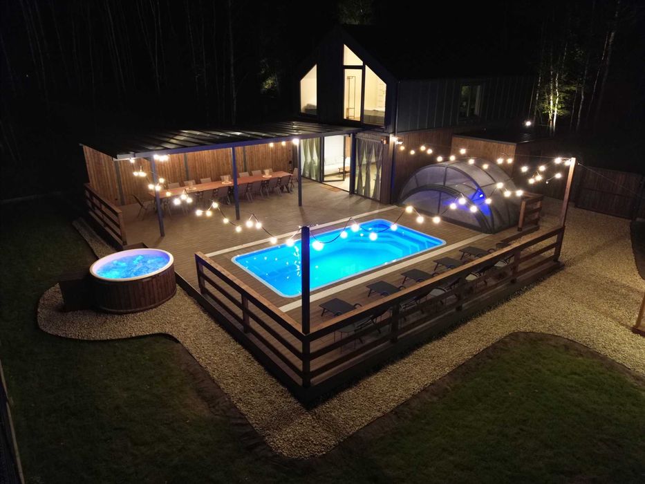 Dom na wynajem wakacje basen sauna jacuzzi 40 min od Warszawy