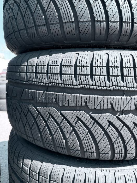 245 45 18 Michelin PA4 ZP 90% 2023 Шини Зима