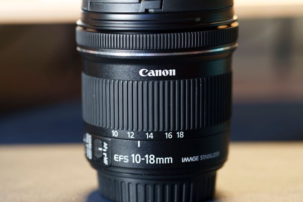 Canon 10-18mm f/4.5-5.6 IS STM – Como Nova