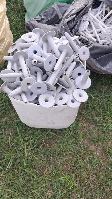 Sprzedam kolki okolo 1600szt taniooo..