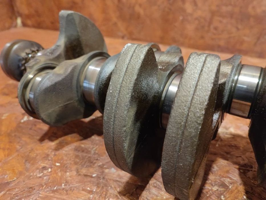 bmw e60lci / e61lci / e81 / e82 / e83 / e84 / e90 oryginalny wał korb