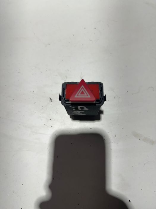 Botão 4 piscas Audi a4 b5