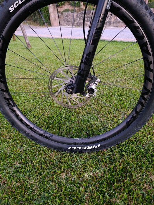 Trek supercaliber caliber 9.8 M/L