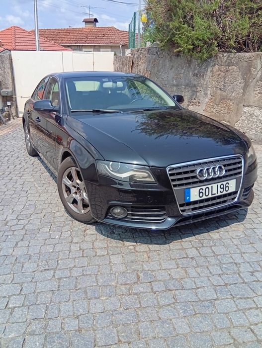 Audi A4 2.0 TDI - Livro de revisões Audi