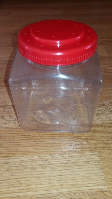 Пластиковый контейнер, банка для хранения круп. 3-х литровая.