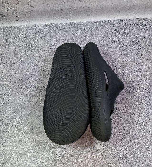 Тапки Crocs Mellow Recovery шлепанцы унисекс сланцы Jibbitz Clog