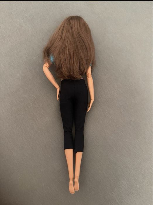 lalka Barbie Made to Move DJY08