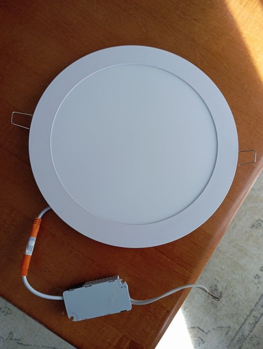 2 focos de encastrar Leroy Merlin