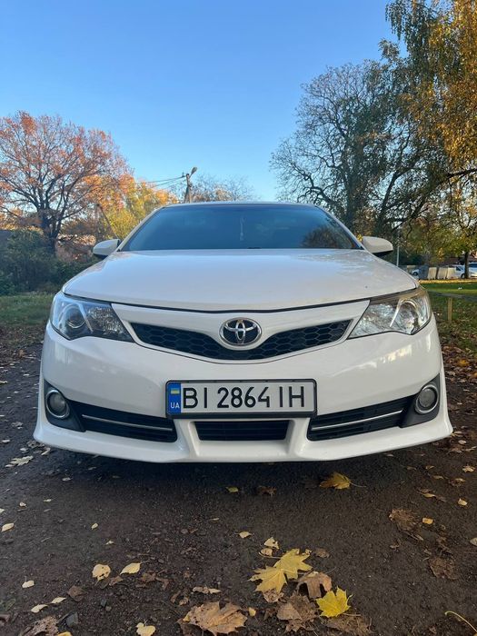 продам Тойота Кемрі 50