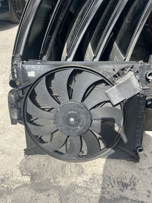 Дифузор вентелятор  охолодження Mercedes ml270