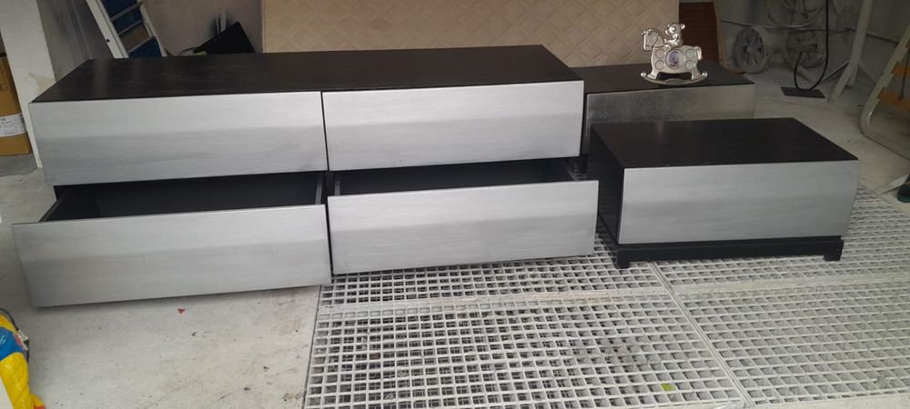 Móvel de quarto em wengue