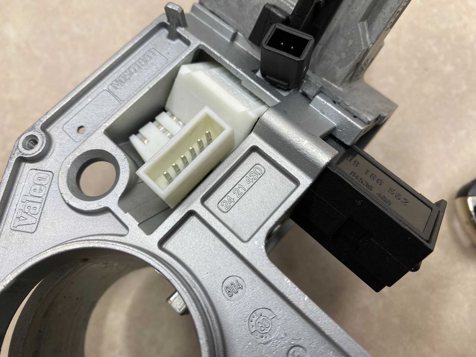 Замок запалювання Opel Astra H/Zafira B