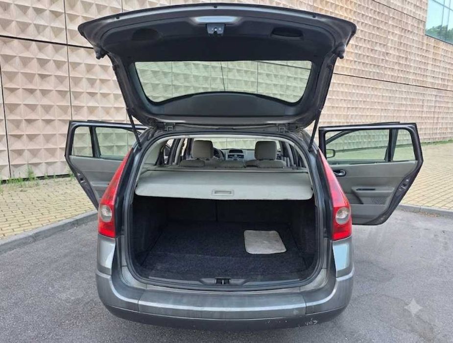 2004 Renault megane ii — photo 5